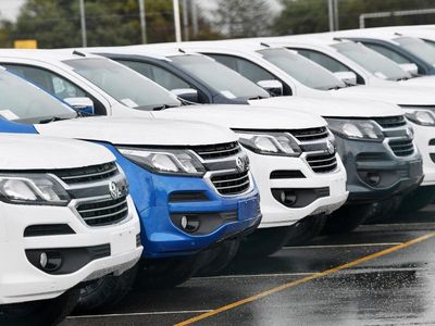 Chemicals in 'new car smell' could pose health risk