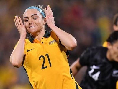 Ellie Carpenter back in experimental Matildas line-up