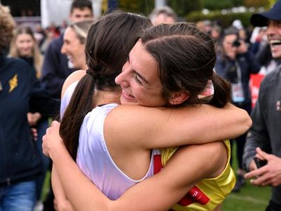 Pasquali edges out O'Dwyer to win women's Stawell Gift