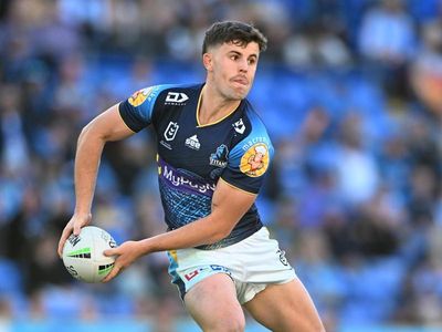 Holbrook backs new Titans spine to fire against Dragons