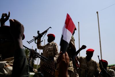 Fears in Sudan as army and paramilitary force face off