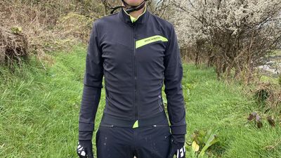 Rockrider Slim-Fit Softshell Mountain Biking Jacket review – great value jacket with plenty of features
