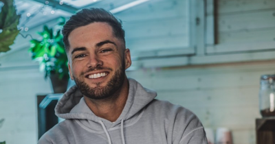 Edinburgh Love Island star quits life in the UK to sell houses in Dubai with pal