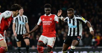 Newcastle star sends two-word message after Arsenal injury blow before major title race clash