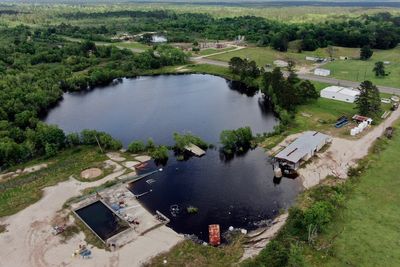 Newly active Texas sinkhole unearths forgotten fears in some