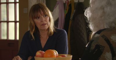Emmerdale viewers issue chilling warnings to Rhona as Gus turns violent