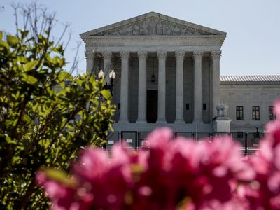 Supreme Court leaves student loan settlement in place