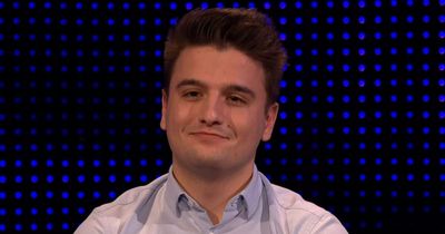 Fans of The Chase happy to see 'extremely hot' star on the show as one player wins big