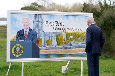 Biden wraps up emotional Irish tour with campaign-style rally