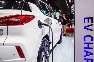 Weekly Must-Read: China’s EV Battery Boom Goes Bust