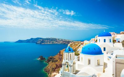 Is Greece hot in May? When to travel for best weather