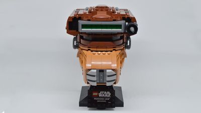 Lego Star Wars Princess Leia (Boushh) Helmet review