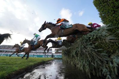 What time is the Grand National 2023?