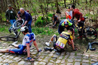 Paris-Roubaix crashes spark debate about tubeless tyre safety on the cobbles