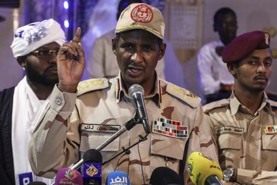 Hemeti ready to meet al-Burhan to ease Sudan tensions: Mediators