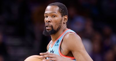 Kevin Durant told to "let things slide" in brutal dig at NBA superstar over Warriors move