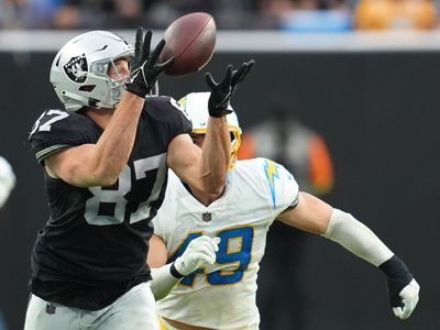 Report: Lions tried to sign TE Foster Moreau in free agency