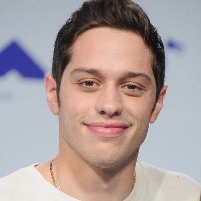 Pete Davidson Candidly Answered a Question About His Penis Size: "It's Not Too Big or Too Small"