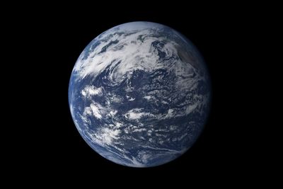 No asteroid impacts needed: Newborn Earth made its own water, study suggests