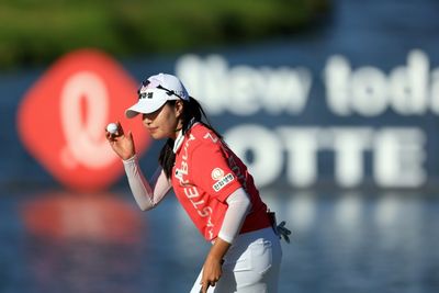 Sung leads by one at LPGA Lotte Championship