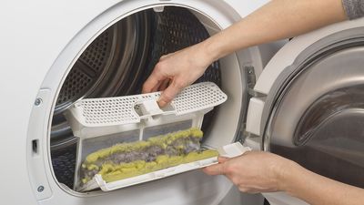 How to clean a dryer so that it works efficiently