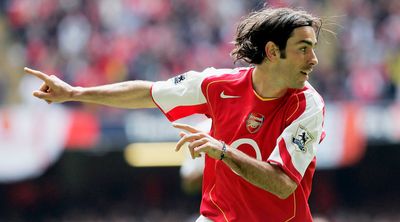 Arsenal legend Robert Pires predicts five-horse Premier League title race next season