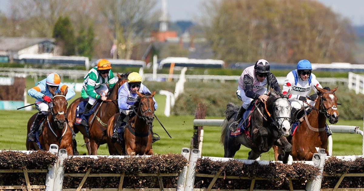Grand National 2023 Two horses die before start of…