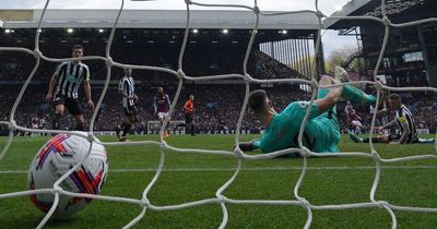 Newcastle United headlines amid brutal Aston Villa loss as Trippier expects Eddie Howe 'to go mad'