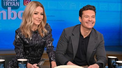 Kelly Ripa Said She Had A Candid But 'Inelegant' Message For Ryan Seacrest As They Headed Onto The Live! Stage One Last Time