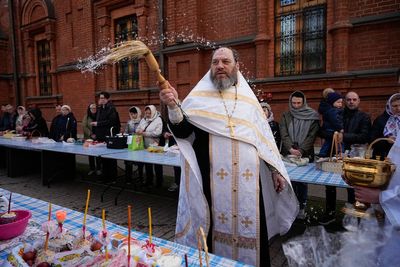 Easter: church head laments conflict in 'historical' Russia