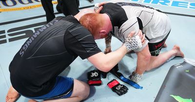 UFC veterans both hang up gloves after fight in shocking double retirement