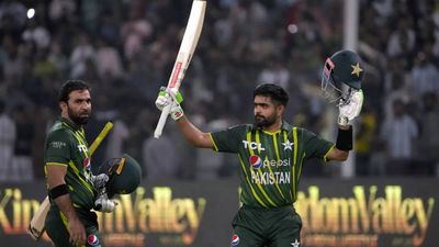 Babar Azam, Haris Rauf star in Pakistan's T20 win over New Zealand