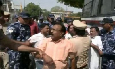 AAP workers protesting in support of Kejriwal detained at Delhi's Kashmiri Gate
