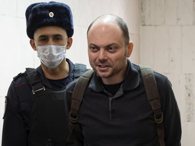 Russia sentences opposition activist Vladimir Kara-Murza to 25 years in prison