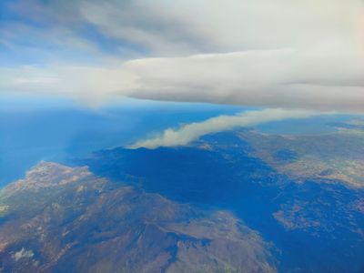 Wildfire on French-Spanish border destroys 1,000 hectares