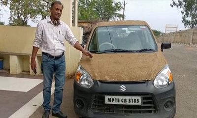 MP: Homeopathic doctor coats his car with cow dung to get relief from heat in Sagar