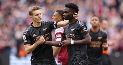 What Martin Odegaard did to Bukayo Saka after Arsenal star huge missed penalty vs West Ham