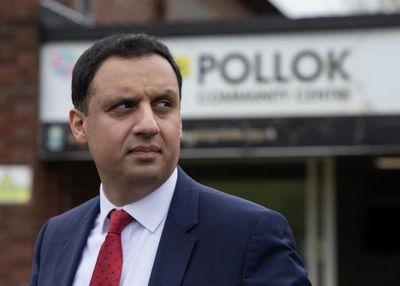 Anas Sarwar says Scottish Labour 'branch office' jibes are 'conspiracy theories'
