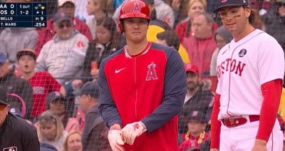 MLB fans loved Shohei Ohtani bringing back the pitcher-wearing-a-jacket-on-base look