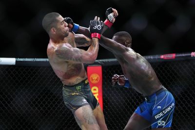 Eugene Bareman details ‘old things’ Israel Adesanya brought back in Alex Pereira win at UFC 287