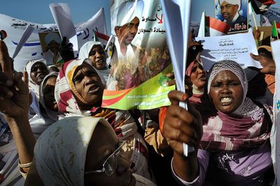 Sudan: Thieves fall out and the people suffer