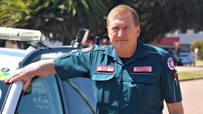 Esperance's only paramedic, who has tended to region for 12 years, welcomes St John WA plan to quadruple staff