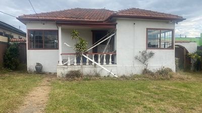 Dilapidated Sydney house in Greenacre offers free rent in exchange for full renovation