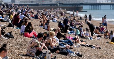 UK weather: Temperatures to climb as mini-heatwave predicted before end of April