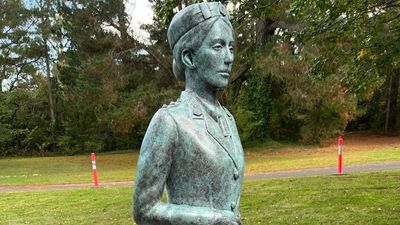 Statue of World War I surgeon Vera Scantlebury Brown unveiled in home town of Linton