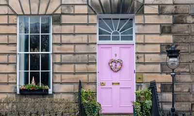 Woman forced to repaint pink front door of listed Edinburgh building