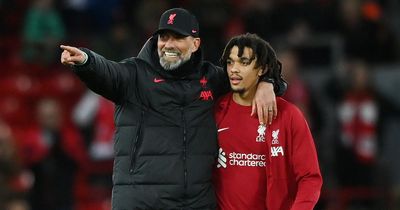 Jurgen Klopp takes advice from 7 pundits with crucial Trent Alexander-Arnold decision