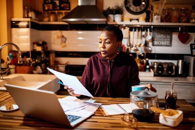 No-penalty CD vs. savings account: Which is right for you?