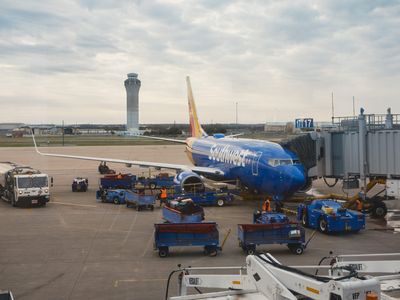 Southwest Airlines resumes flights after grounding all planes Tuesday morning for 'equipment issues'