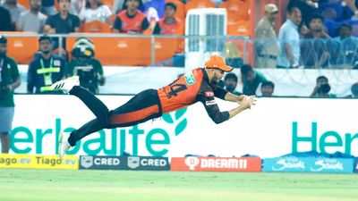 WATCH: Aiden Markram sends Ishan Kishan and Suryakumar Yadav back in the dugout with two sensational catches